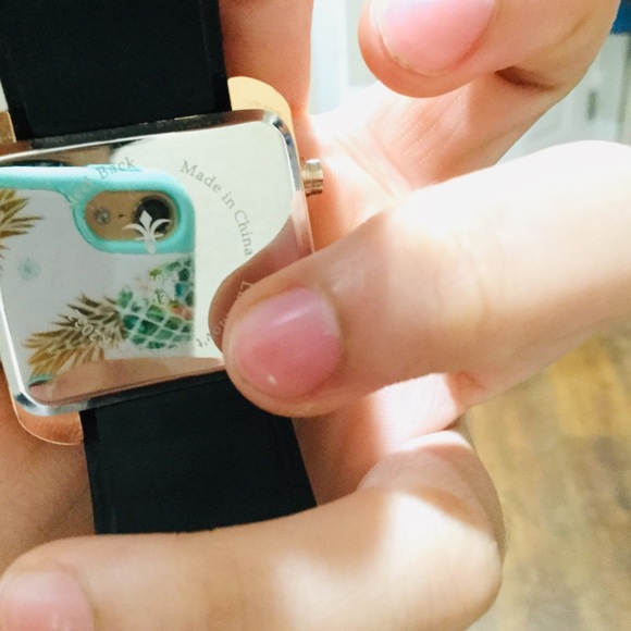 Watch - Picture 4 of 6